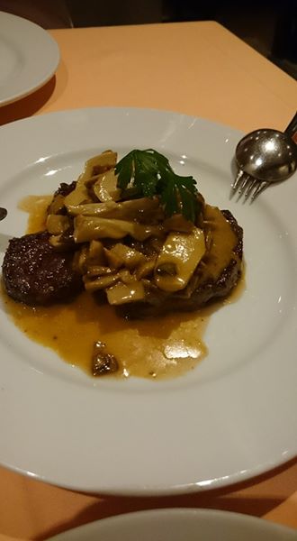 dinner1.jpg